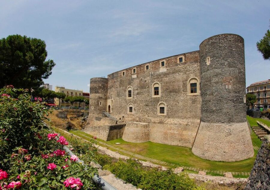 Catania: City Highlights Walking Tour - Castello Ursino: The Castle Stop You Actually Remember