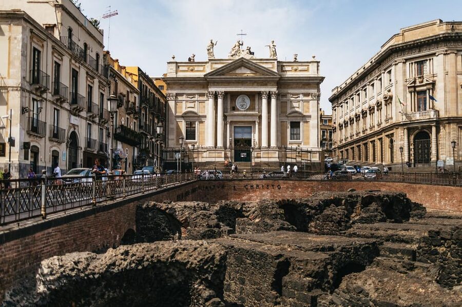 Catania: Guided Street Food Walking Tour - Piazza Duomo and Piazza Università: photos with context