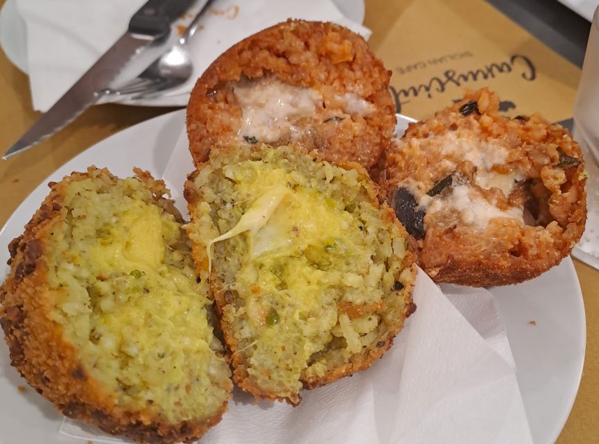 Catania: Street Food Guided Walking Tour - Fountain of the Elephant: Starting Your Walk Where Catania Shows Off