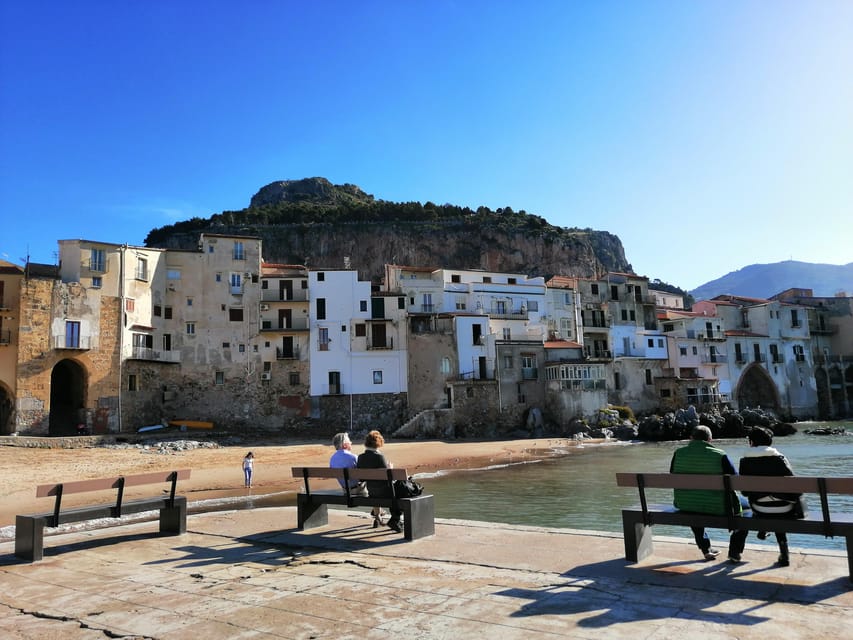 Cefalù: History and Legends Guided Walking Tour - Where the walk starts on Cefalù’s main drag