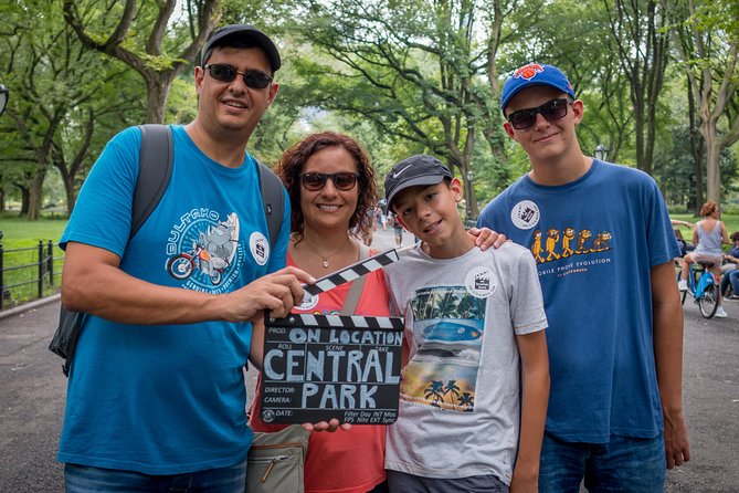Central Park TV and Movie Sites Walking Tour - The real stars: Boathouse, Mall, Conservatory, and Tavern on the Green