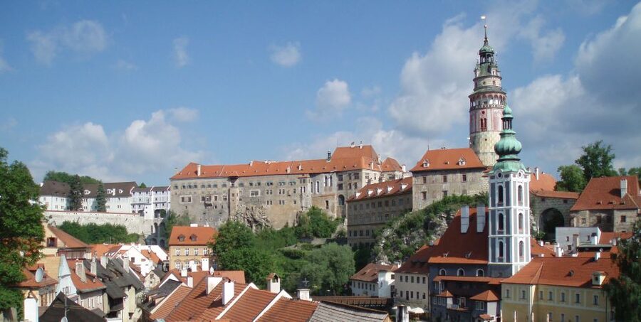 Český Krumlov: 2 Hour Private Walking Tour with Guide - The Bear Moat: where “defense” becomes visible