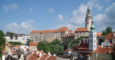 Český Krumlov: 2 Hour Private Walking Tour with Guide - Barber’s Bridge and Cloak Bridge: the photo stops that mean more