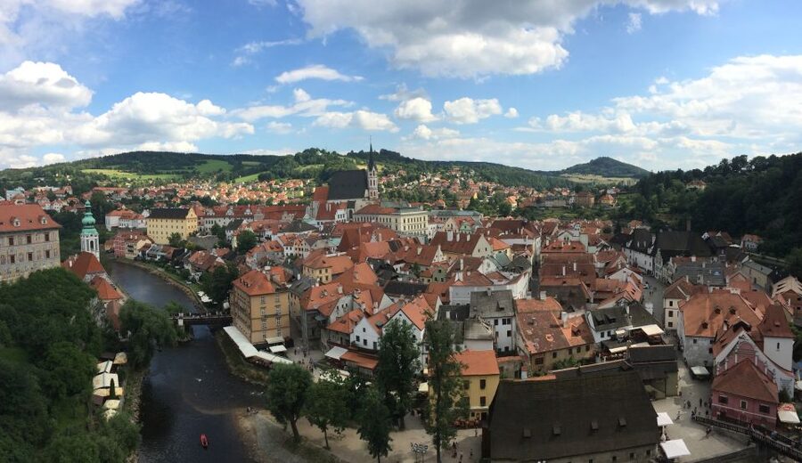 Český Krumlov: 2 Hour Private Walking Tour with Guide - Castle interior option after the walk: how to choose tickets