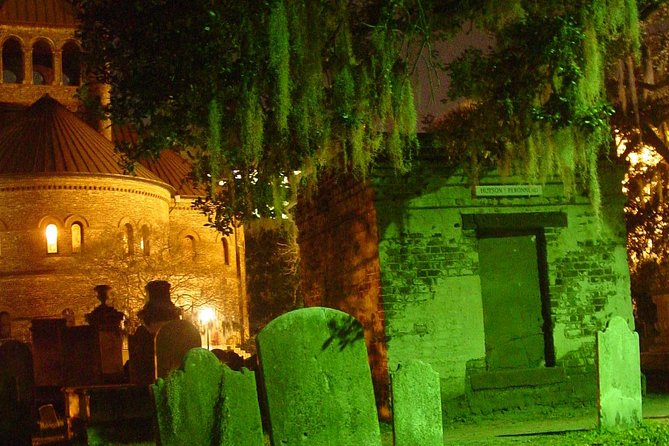 Charleston Ghost & Graveyard Night-Time Guided Walking Tour - Price, group size, and time: what $40.50 buys you