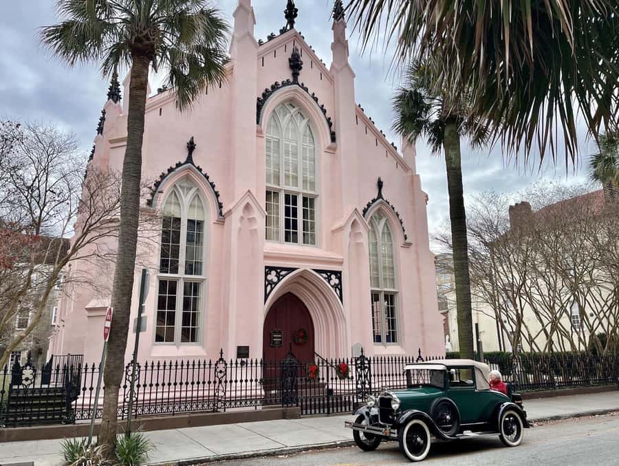 Charleston: History and Architecture Guided Walking Tour - How Guides Like Jeff, Emerson, Jackson, and Page Improve the Whole Tour