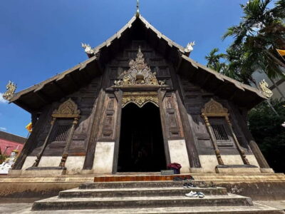 Chiang Mai: Temple And City Walking Tour Part I - Wat Chedi Luang: the stupa that still tells a 14th-century story