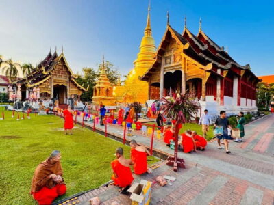 Chiangmai: Temple And City Walking Tour With Ex-Monk - Wat Pan Tao: Murals, Ordination Space, and the Lanna Details
