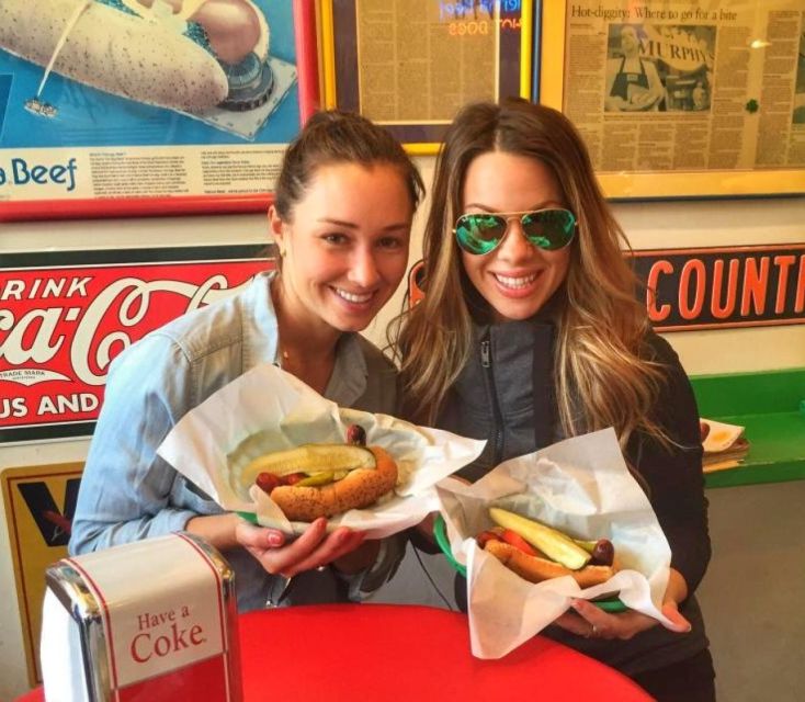 Chicago: Classic Food Walking Tour with Bike or Kayak Rental - Your Guide Is the Difference Maker