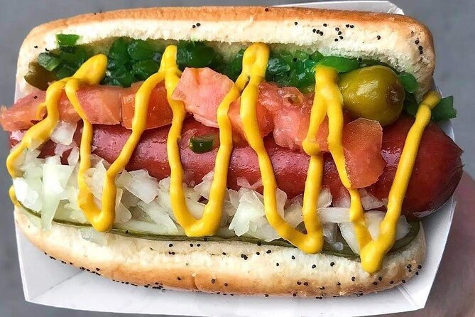 Chicago Favorites Ultimate Food and Walking Tour - Hot dog stop: the paper wrap, the forbidden ketchup, and the flavor math