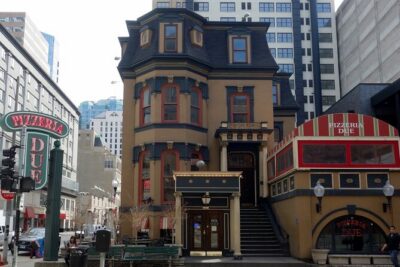 Chicago Gangster and Food Walking Tour - River North Stop 1: Harry Caray’s Steakhouse and the Tunnel Story