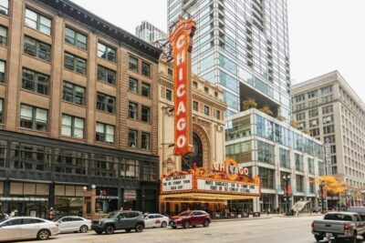 Chicago: Gangsters and Ghosts Guided Walking Tour - Chicago Riverwalk and Death Alley: gangster legends on foot