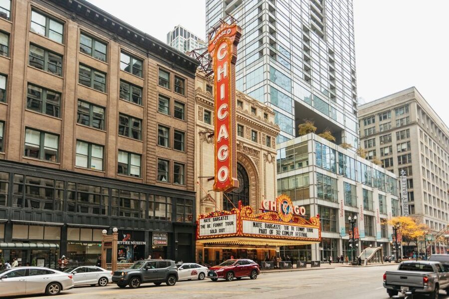 Chicago: Gangsters and Ghosts Guided Walking Tour - Chicago Riverwalk and Death Alley: gangster legends on foot