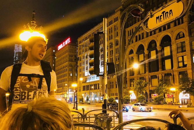 Chicago: Gangsters and Ghosts Walking Tour - What a historian guide adds (and why it matters at night)