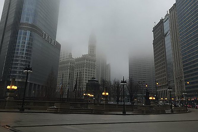 Chicago: Gangsters and Ghosts Walking Tour - Photo stops that keep the tour from feeling grim