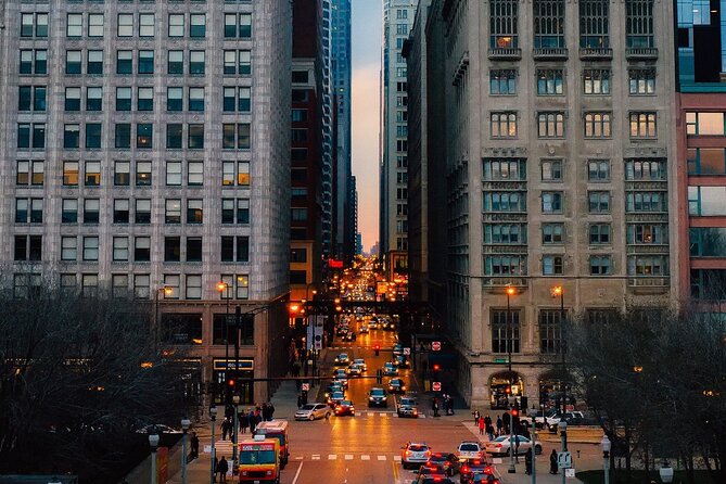 Chicago Mobs and Haunts Walking Tour - Guides and storytelling: what makes the tour click