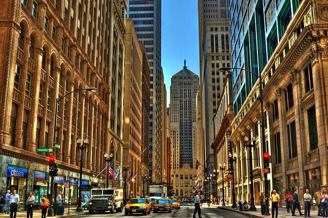 Chicago's Secret Interiors Architectural Walking Tour - Field Building: Art Deco detail that reads like design shorthand