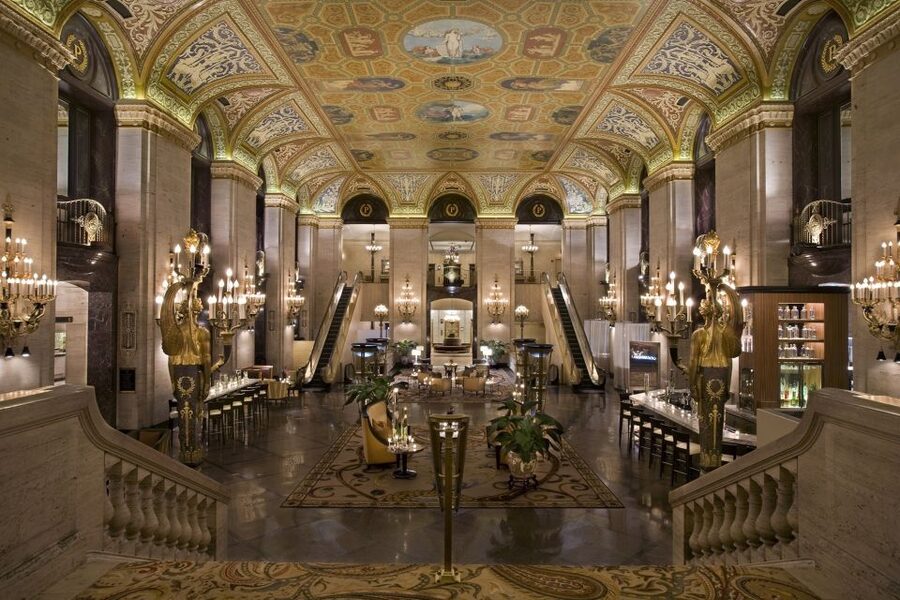 Chicago: Treasures of the Golden Age Walking Tour - Chicago Cultural Center and the Tiffany dome: where civic pride shines