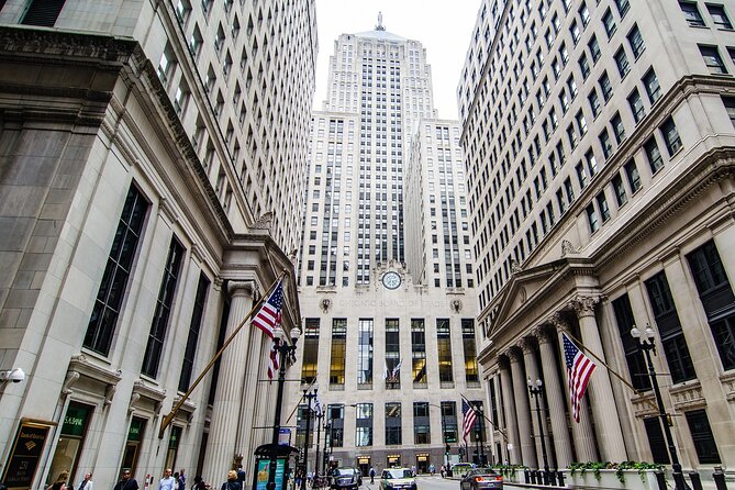 Chicago Walking Tour: Art Deco Skyscrapers Loop - Stop 1: 30 N LaSalle St and Getting Your Art Deco Eye