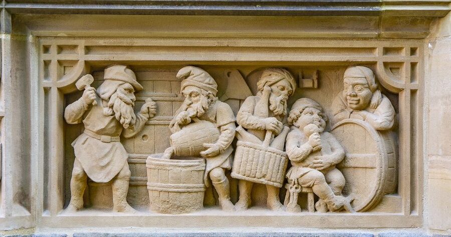 Cologne: Old Town Highlights Walking Tour - Meeting at Petrusbrunnen: Start Point and What to Expect From Step One