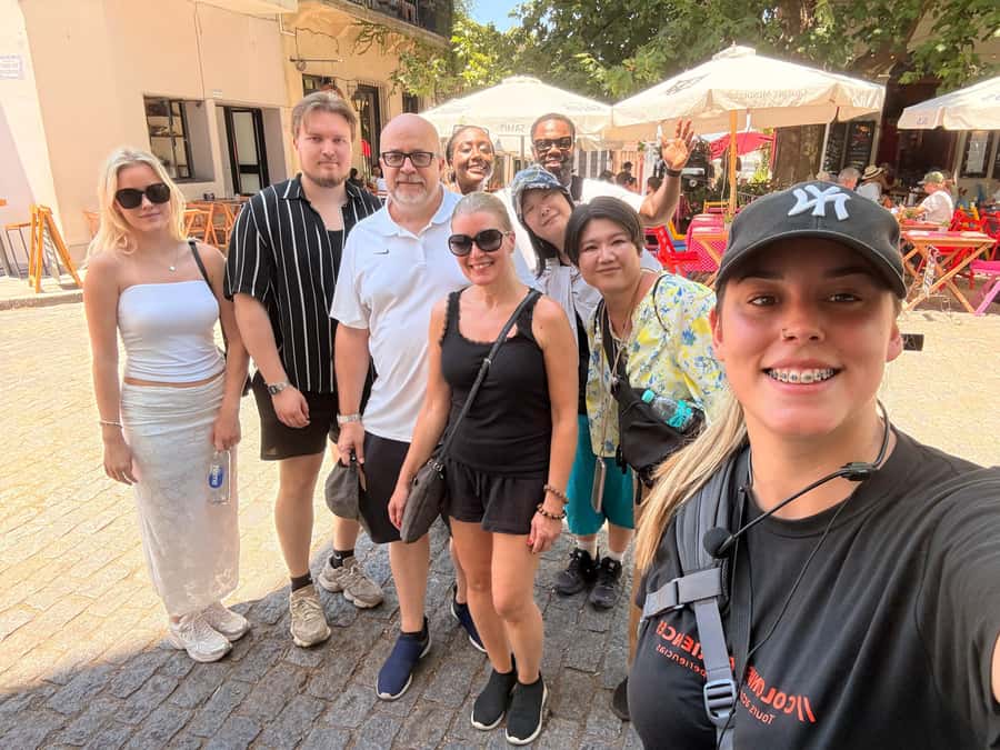 Colonia del Sacramento:Best Walking Tour (Historic Old Town) - Portón de Campo and the 18th-century wall: reading defense in the stone