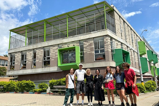 Comuna 4 Walking Tour Medellin - Fe y Alegría - Luis Amigó: Tiny Empanadas, Big Context