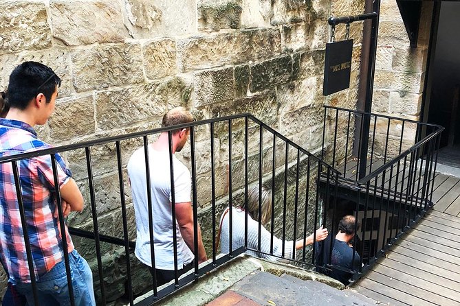 Convicts and The Rocks: Sydney's Walking Tour Led by Historian - Wandering The Rocks alleys: convicts, sailors, pubs, and street gangs