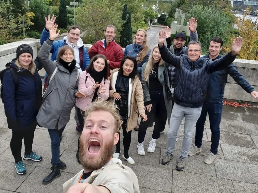 Copenhagen: Group Walking Tour - City Highlights - 2 Hours - Guides like Thor, Steen, Sebastian, and Roger: what their humor adds (and who should skip it)