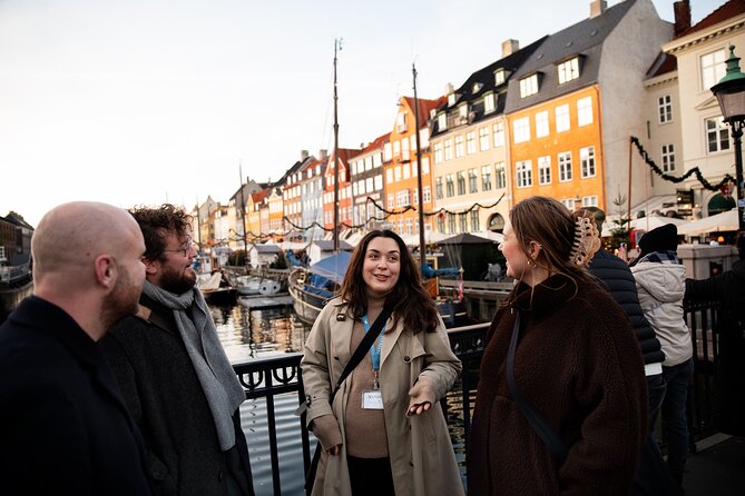 Copenhagen Highlights: Small Group Walking Tour - Max 10 people - The Playhouse, Amaliehaven, and Nyhavn: canal colors and photo angles