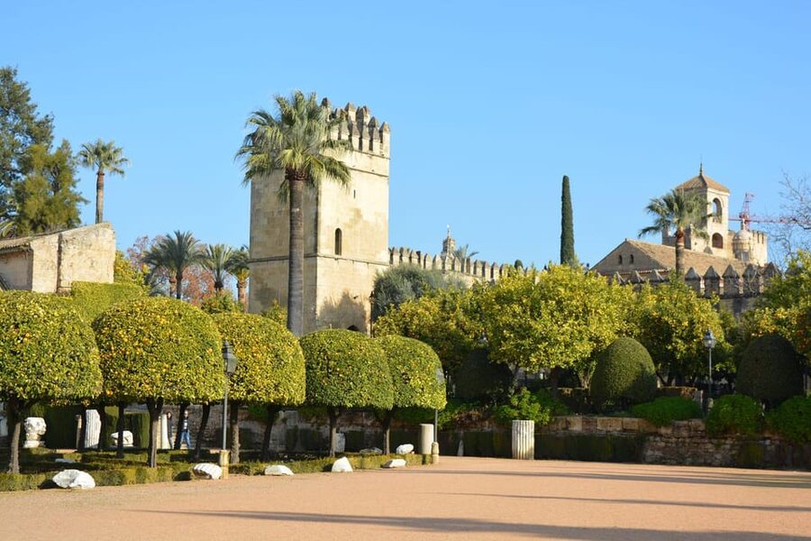 Cordoba: Monuments Walking Tour - Pace, group size, and why 3–3.5 hours feels fair