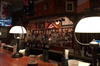 Creepy Crawl Night-Time Haunted Pub Walking Tour of Savannah's Historic District - Up to 4 Savannah pubs: how the bar stops work