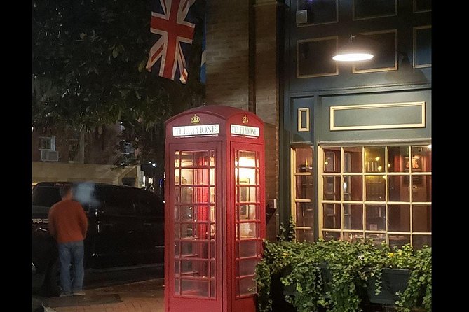 Creepy Crawl Night-Time Haunted Pub Walking Tour of Savannah's Historic District - Guides and pacing: why your night may vary