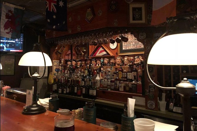 Creepy Crawl Night-Time Haunted Pub Walking Tour of Savannah's Historic District - Up to 4 Savannah pubs: how the bar stops work
