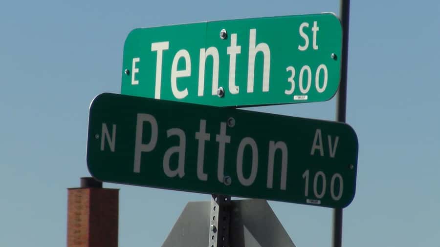 Dallas: JFK Assassination Highlights Walking Tour - Meeting at 646 Main Street and finding the van fast