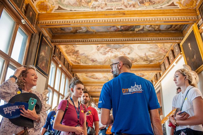 David & Accademia Guided Tour with Time Entry Ticket - Stop 2: Piazza del Duomo and the Il Duomo engineering story