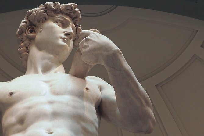 David & Accademia Guided Tour with Time Entry Ticket - Stop 1: The Uffizi courtyard outside + Ponte Vecchio area sights