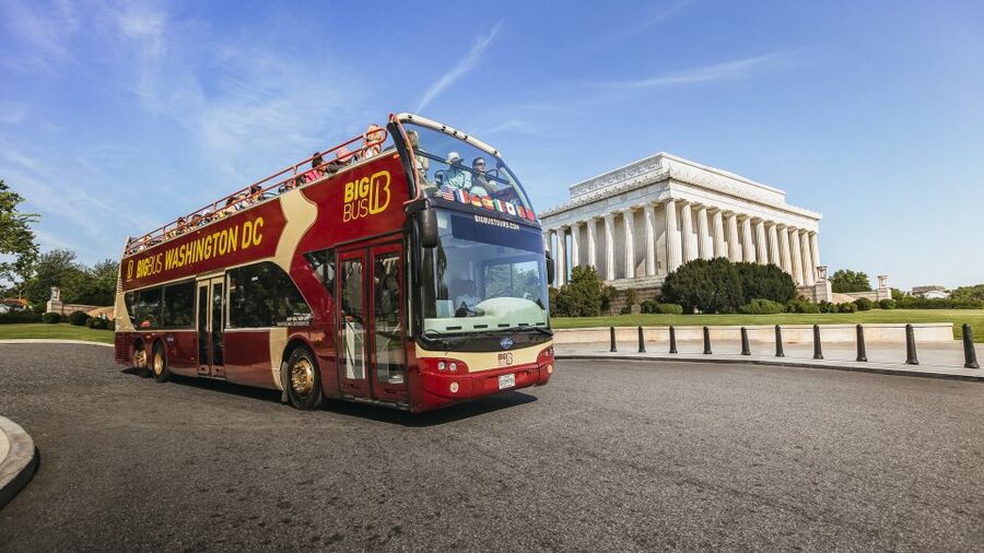 DC: Hop-On Hop-Off with 17 Stops plus Arlington Walking Tour - The Tidal Basin memorial set: MLK and FDR