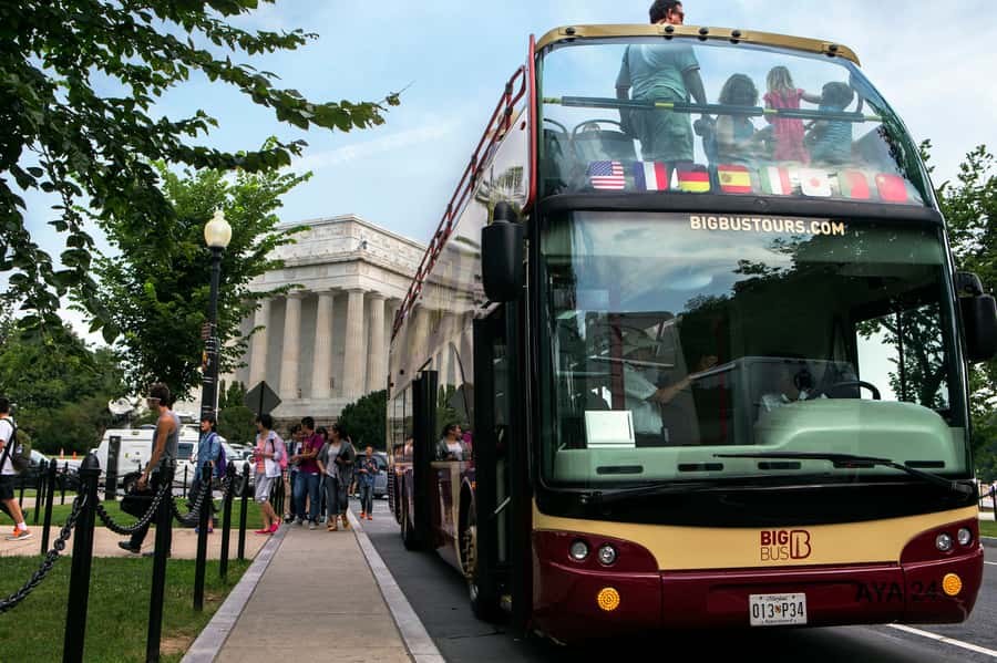 DC: Hop-On Hop-Off with 17 Stops plus Arlington Walking Tour - Open-top double-decker views and audio that actually helps