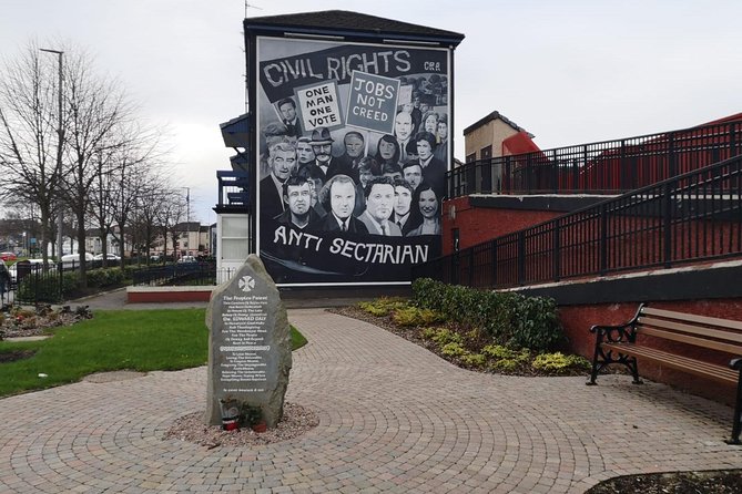 Derry City: The Bloody Sunday Story - Walking Tour - How long it is, how the pace feels, and why the group size helps