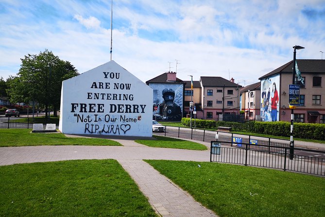 Derry City: The troubles Bogside walking tour - Stop 2: Bloody Sunday Memorial and the “what it felt like” layer