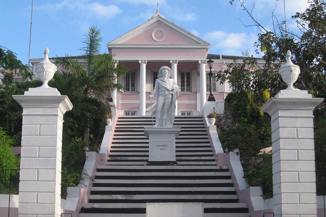Dilly Dally Walking Tour of Nassau Attractions - Fort Fincastle and Government House: views, power, and short stops done well