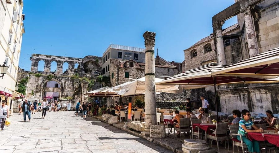 Diocletian's Palace and Old Town SMALL GROUP Walking Tour - Diocletian’s Palace Stops That Actually Give You Direction