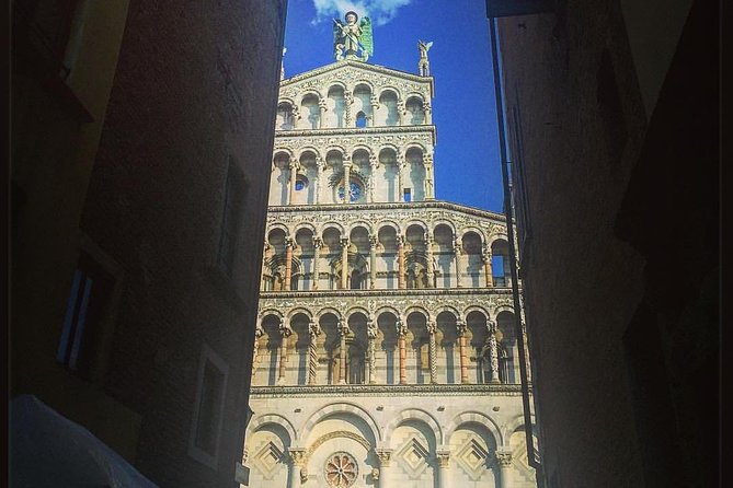 Discover Lucca’s Secrets on a Guided Walking Tour - San Frediano and Via Fillungo: Towers, Towers, and a Byzantine Mosaic
