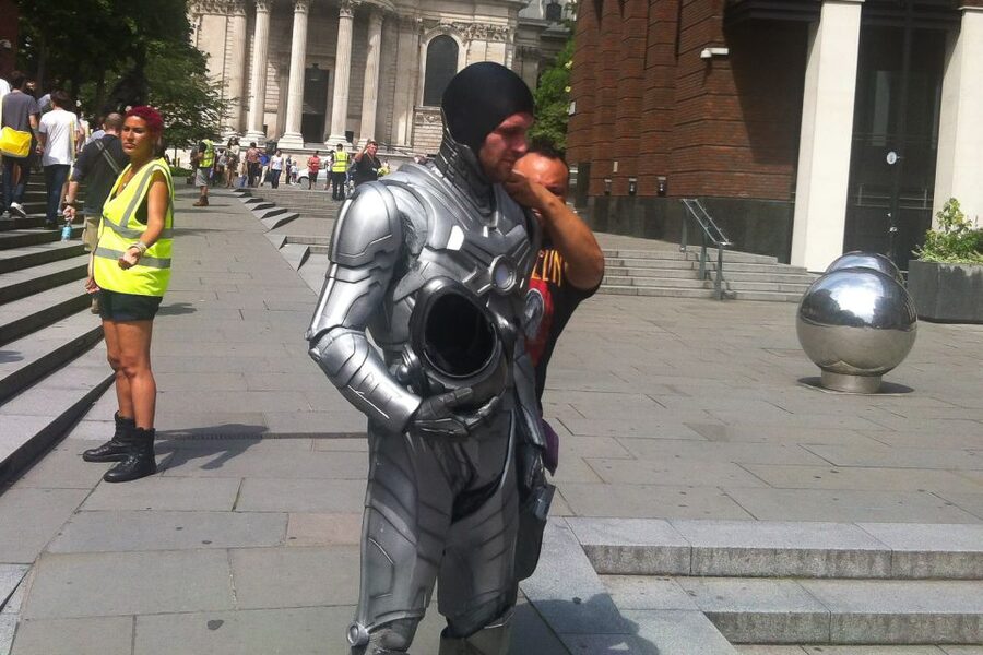 Doctor Who London Walking Tour - Recognizing the Nestene Consciousness signal in Rose