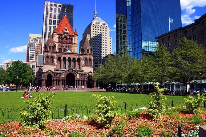 Downtown Freedom Trail, Beacon Hill & Back Bay Walking Tour - Starting at Old State House: setting your bearings for Boston