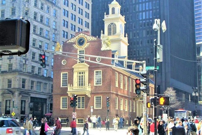 Downtown Freedom Trail, Beacon Hill & Back Bay Walking Tour - Boston Public Garden and Back Bay’s big idea: how the city got made
