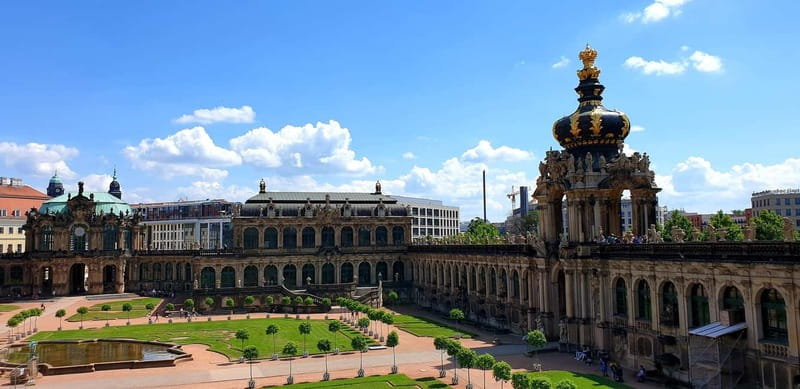 Dresden: Guided Walking Tour and Chocolate Museum Ticket - Tasting Like a Local: What to Notice in Your Included Samples