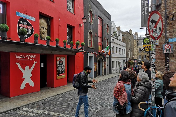Dublin City Center Walking Tour - Temple Bar: the pub origin story and beer tips that actually help