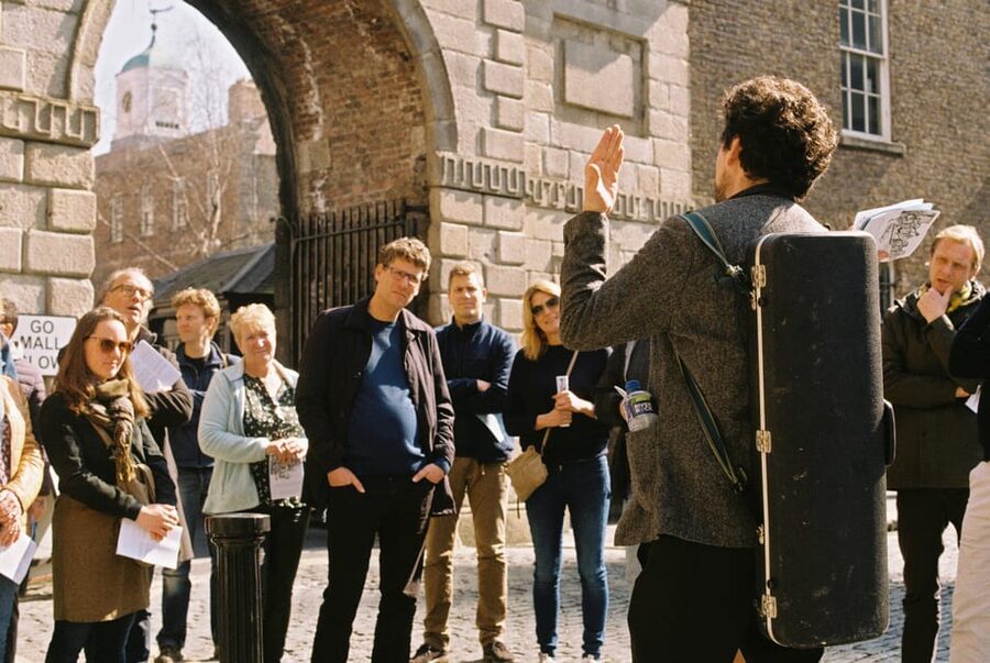 Dublin: Irish Music Walking Tour with Live Performance - Turning Dublin into a playlist you can walk through