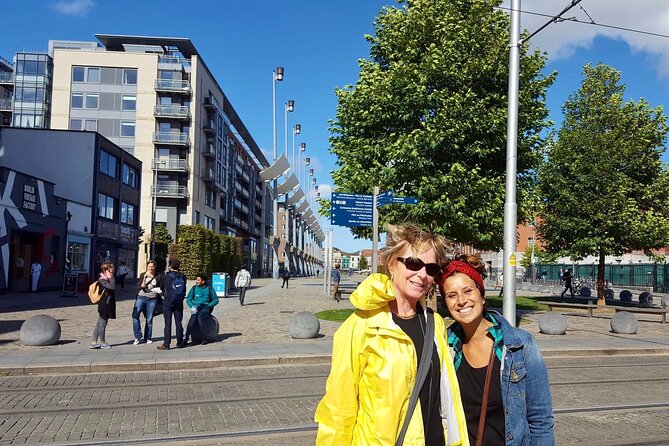 Dublin Private Custom Tour with a Local, Highlights & Hidden Gems - Temple Bar Side Streets: Pubs, Shops, and Colorful Alleys
